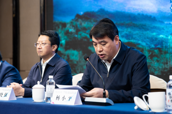 “科(kē)創中國(guó)”中醫(yī)藥文(wén)化(huà)産學融合會(huì)議(yì)暨中醫(yī)藥大(dà)健康高(gāo)質量發展創新論壇成功舉辦! “科(kē)創中國(guó)”中醫(yī)藥文(wén)化(huà)産學融合會(huì)議(yì)暨中醫(yī)藥大(dà)健康高(gāo)質量發展創新論壇成功舉辦!