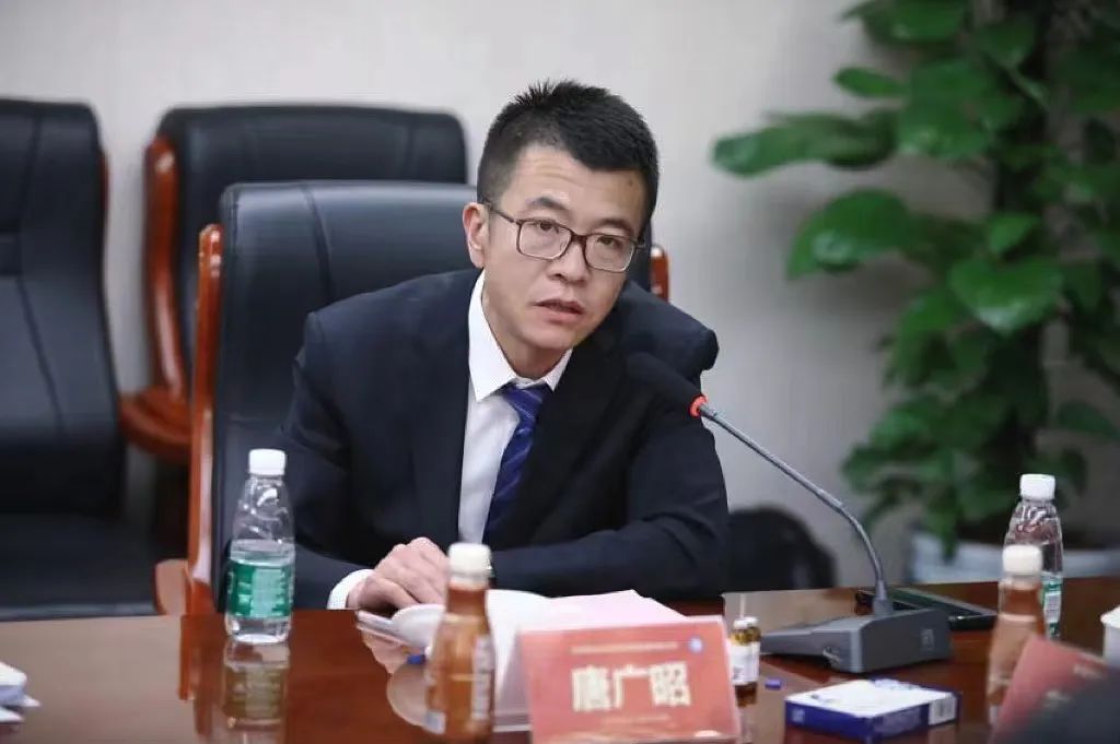 《小(xiǎo)兒(ér)熱(rè)速清口服液治療兒(ér)童上(shàng)呼吸道(dào)感染臨床應用(yòng)專家(jiā)共識》第一(yī)次專家(jiā)討(tǎo)論會(huì)在京成功舉辦 《小(xiǎo)兒(ér)熱(rè)速清口服液治療兒(ér)童上(shàng)呼吸道(dào)感染臨床應用(yòng)專家(jiā)共識》第一(yī)次專家(jiā)討(tǎo)論會(huì)在京成功舉辦