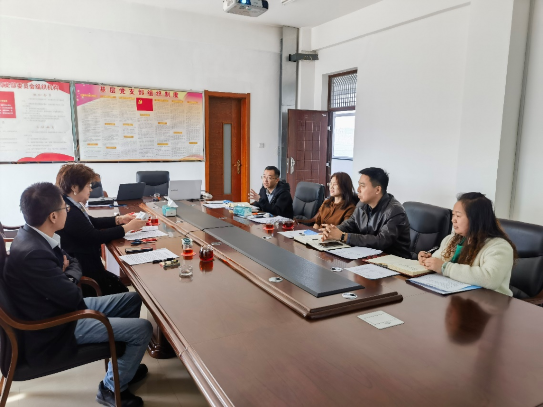 宏民(mín)族正氣，興中藥發展——美(měi)君蒲公英乘風(fēng)而行(xíng)