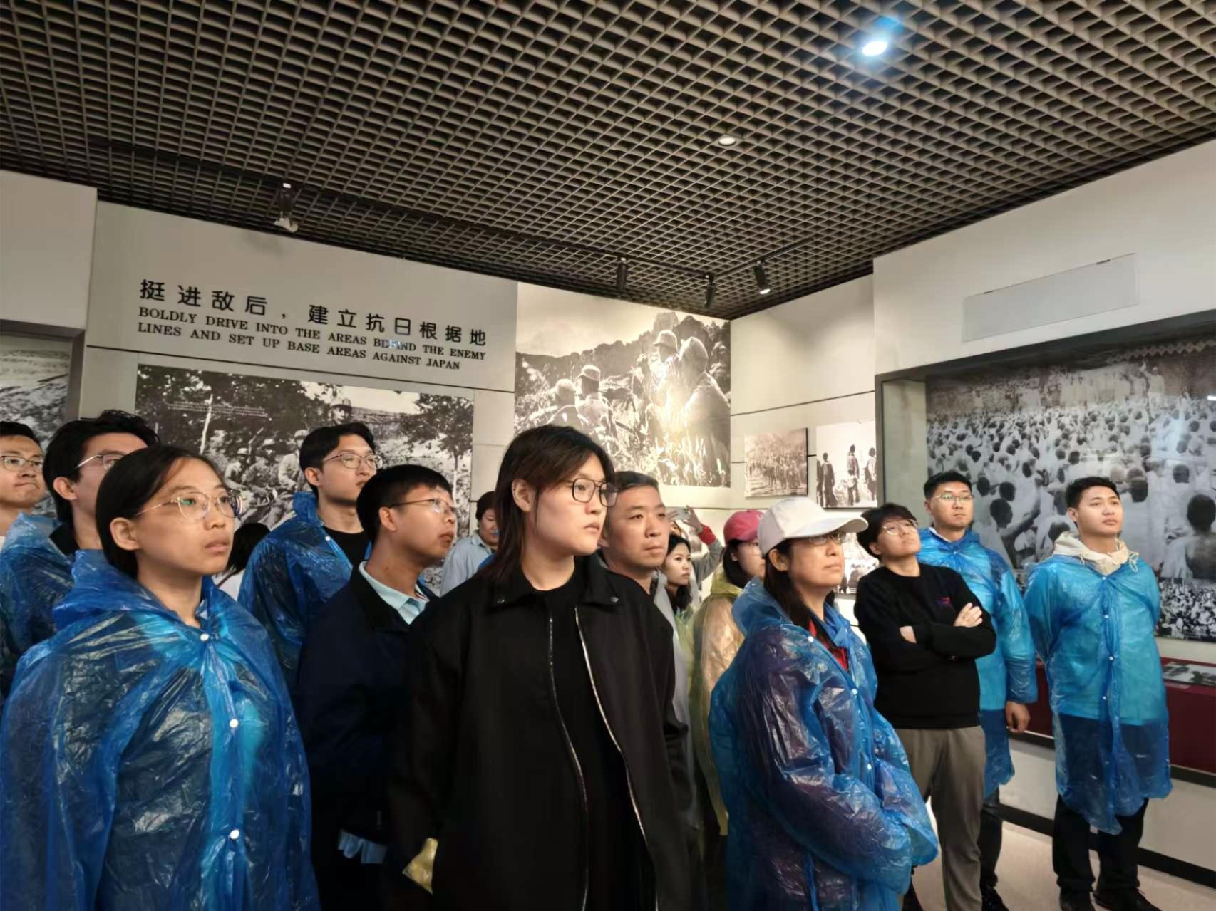 “緬懷狼牙山(shān)烈士 傳承紅(hóng)色革命基因”——康衆集團黨支部赴狼牙山(shān)紅(hóng)色景區(qū)開(kāi)展主題黨日(rì)活動