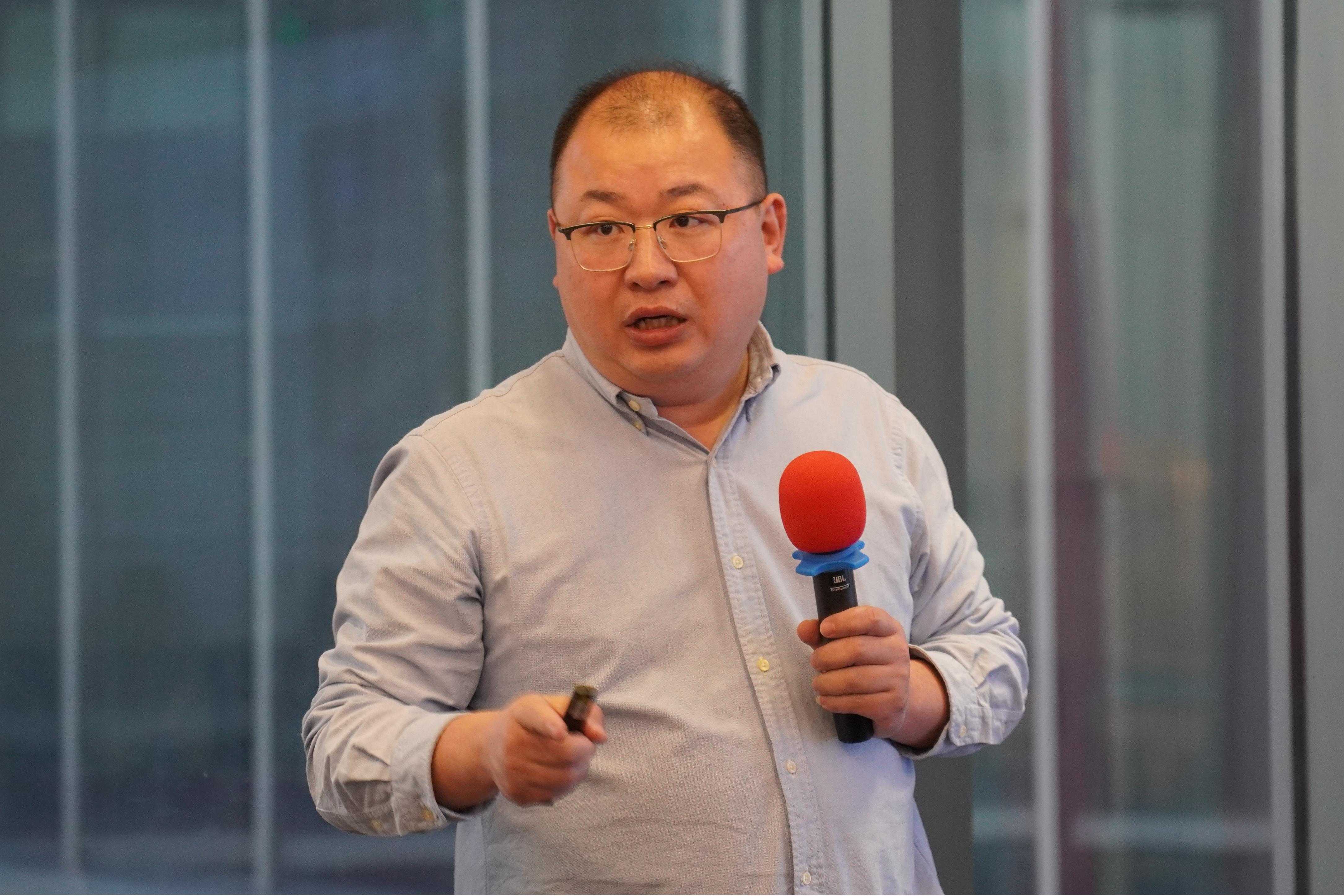 雄安新區(qū)中醫(yī)藥發展促進會(huì)領導一(yī)行(xíng)莅臨康衆時(shí)代集團總部考察交流