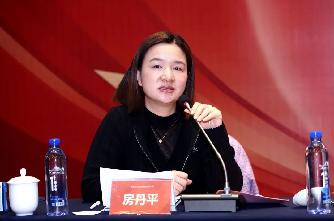 《保濟口服液臨床應用(yòng)專家(jiā)共識》第一(yī)次專家(jiā)討(tǎo)論會(huì)在京順利召開(kāi)